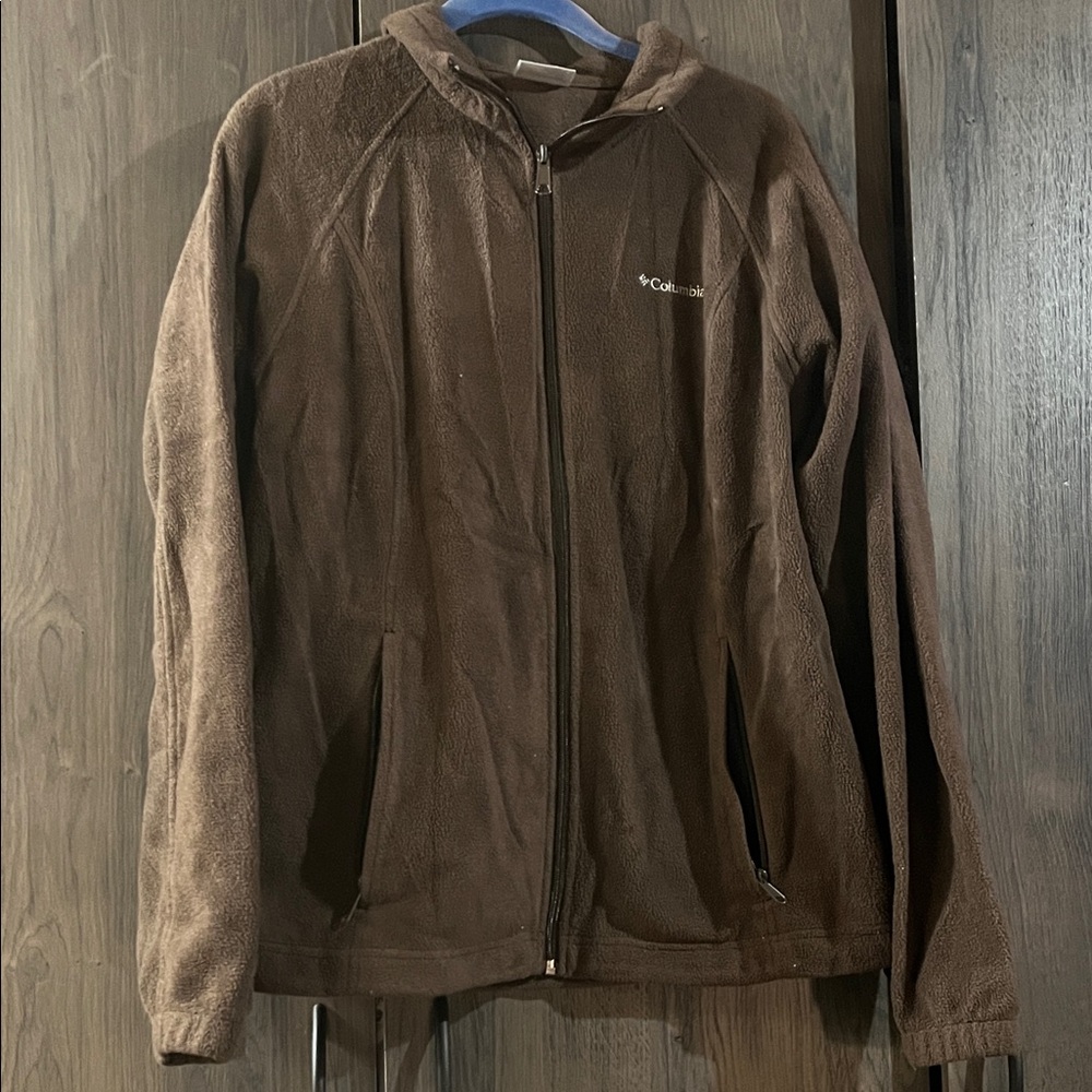 FLASH SALE!columbia brown zip up jacket size large